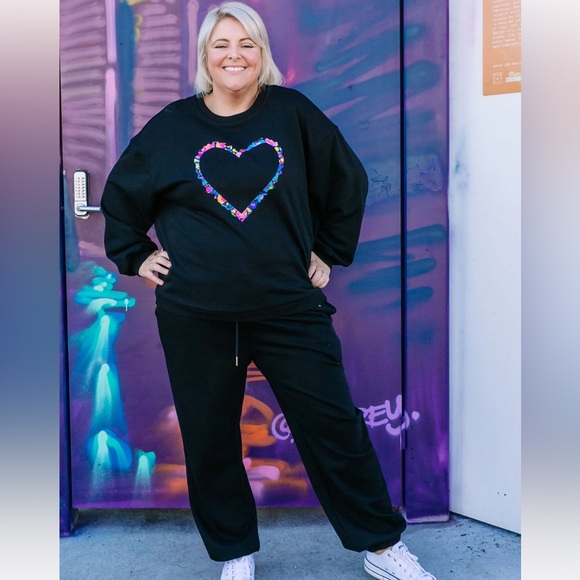 NWT Proud Poppy Adore Rainbow Heart Sweatshirt by Kasey Rainbow AU 28 US 24 - Picture 2 of 10